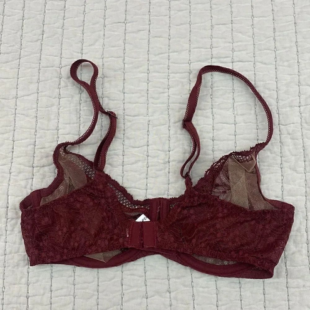 Simone Perele Lace Bra - Picture 4 of 9